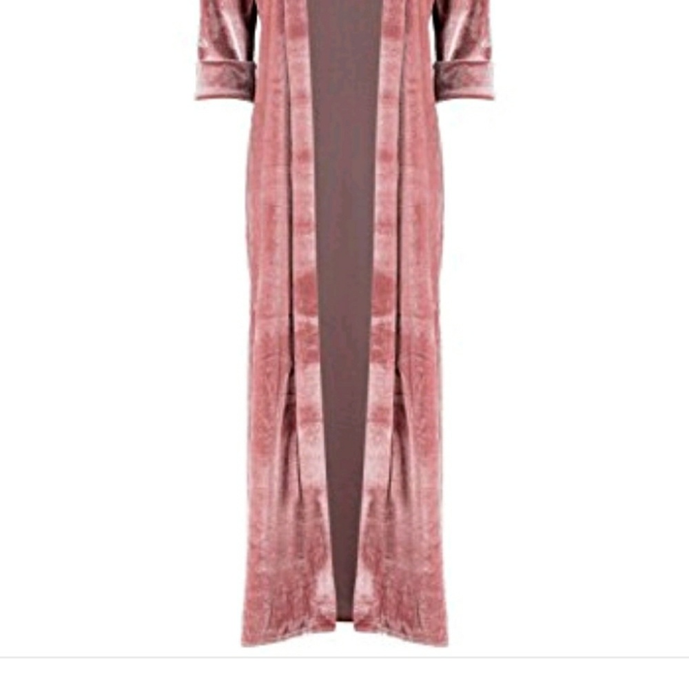 Pink, velvet duster